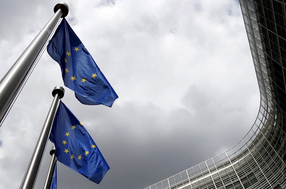 Политическое взаимодействие с ЕС снизилось, но практическое сотрудничество расширяется
