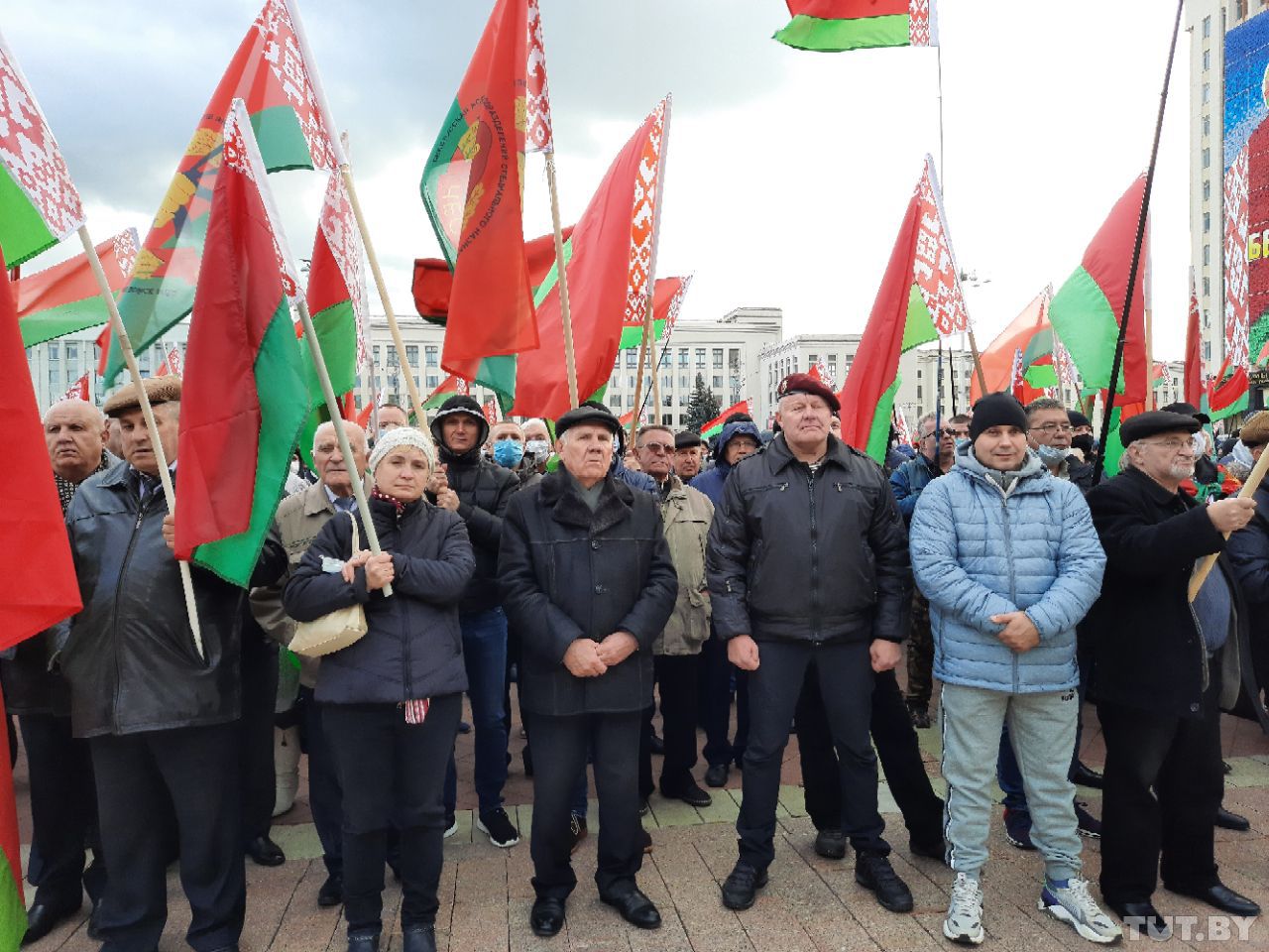 Лукашенко сопротивляется развитию партий, законодатели оставляют на усмотрение правоохранителей выбор жертв и мер репрессий