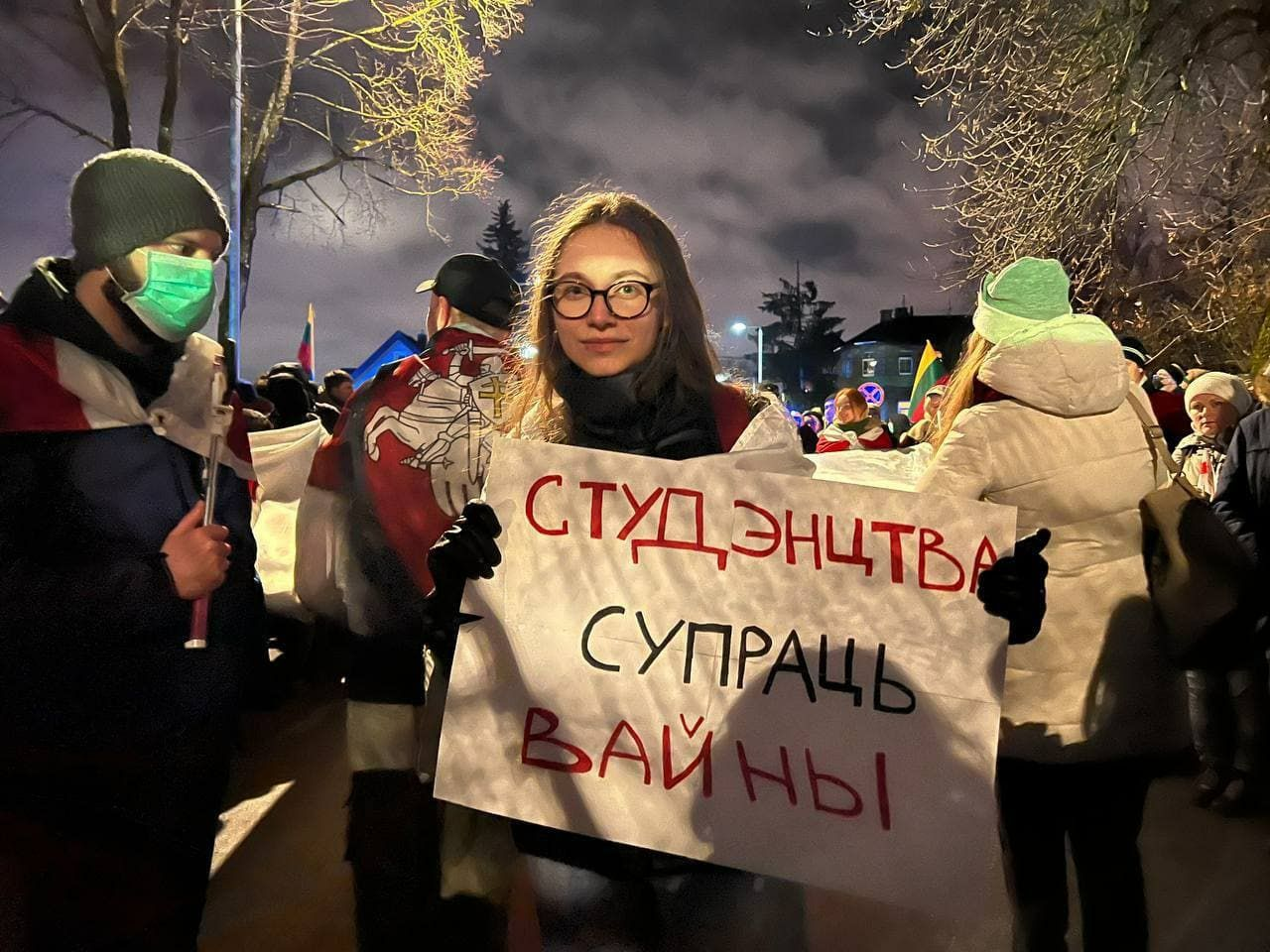 Гражданское общество добивается легализации беларусов в Европе, демократические силы формируют антивоенную повестку